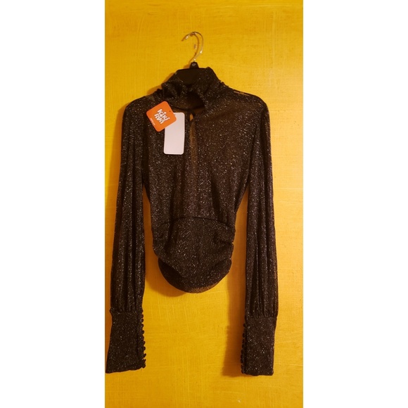 KIKI RIKI  SHEER V-NECKLINE BLOUSE 🆕 - Picture 5 of 8